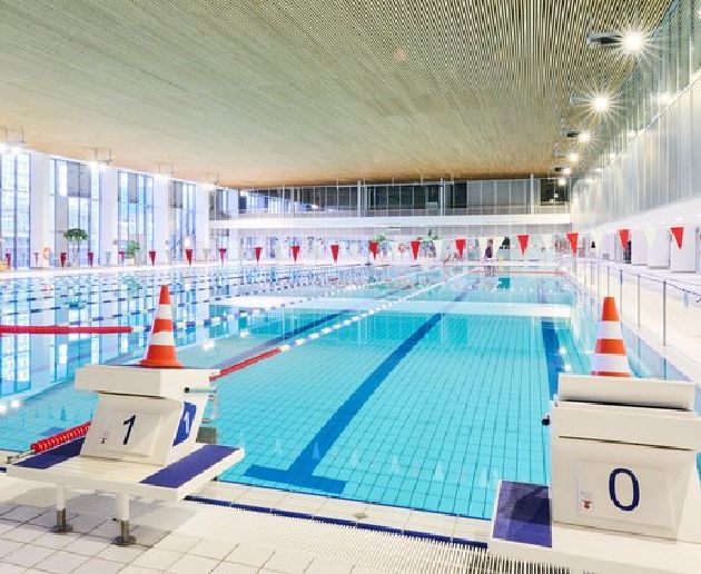 Bild für Kategorie Schwimm- und Sprunghalle im Europasportpark