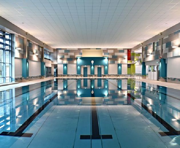 Bild für Kategorie Schwimmhalle Ernst-Thälmann-Park
